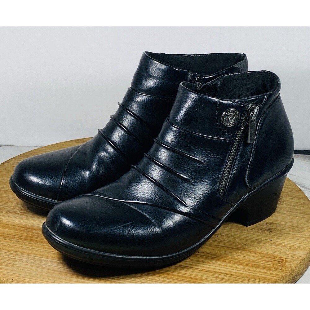 Croft & Barrow Women's Size 7 Side Zip Ankle Booties, Black.